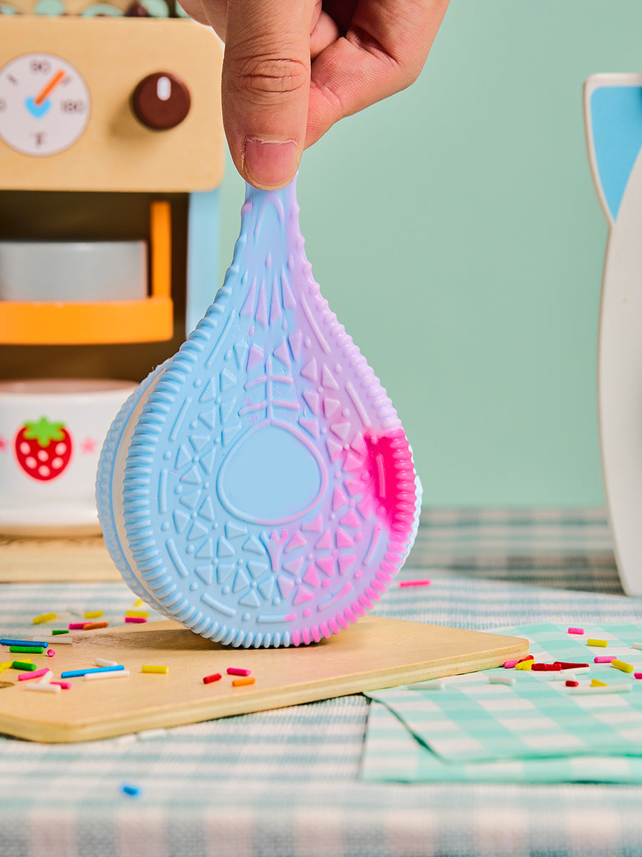 Blue-white Cookie Sandwich Taba Squishy - Image 3