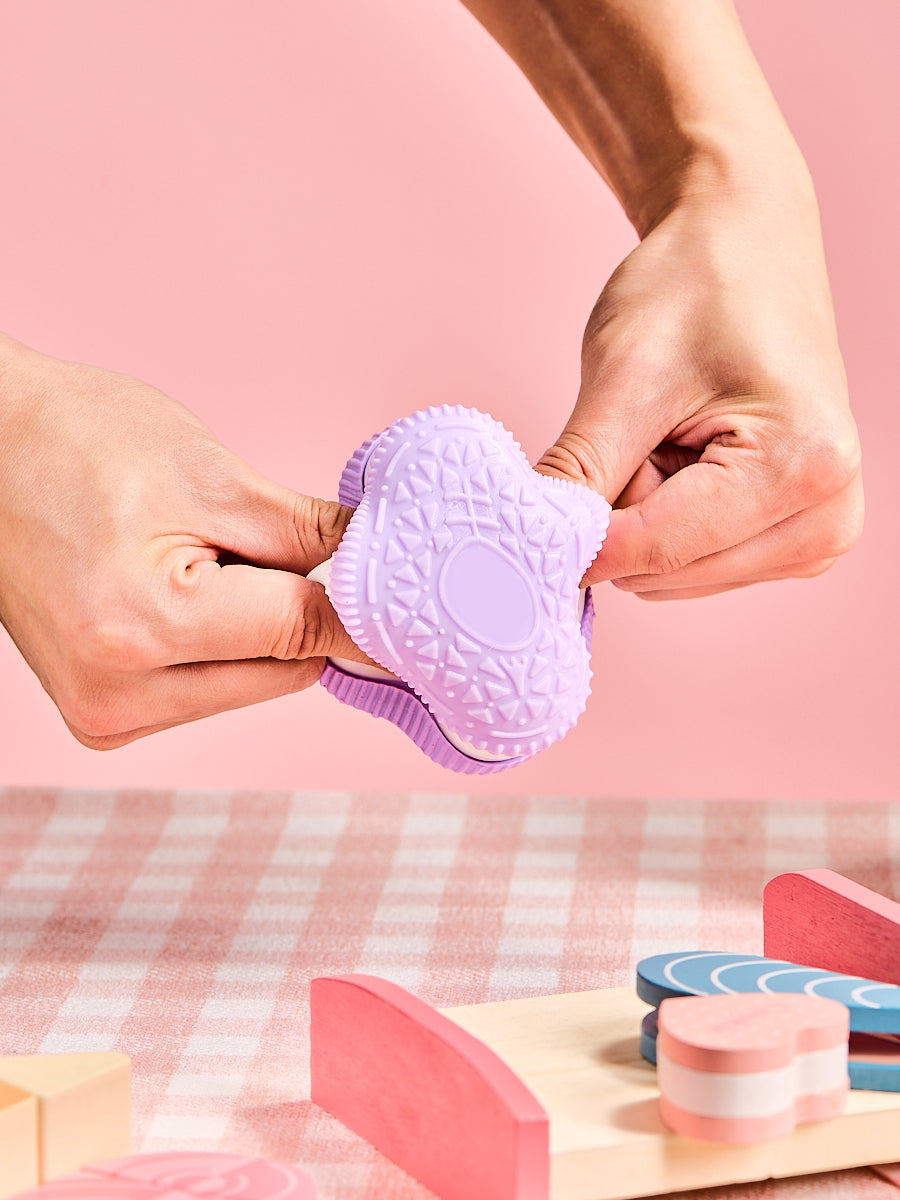 Purple-white Cookie Sandwich Sandwich Taba Squishy - Image 6