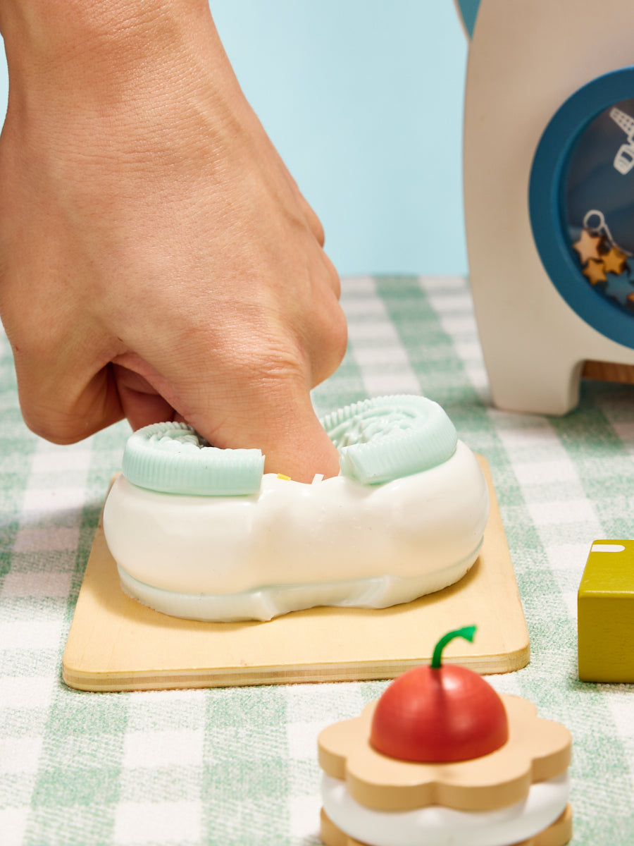 White-blue Stretchy Cookie Sandwich Taba Squishy - Image 6