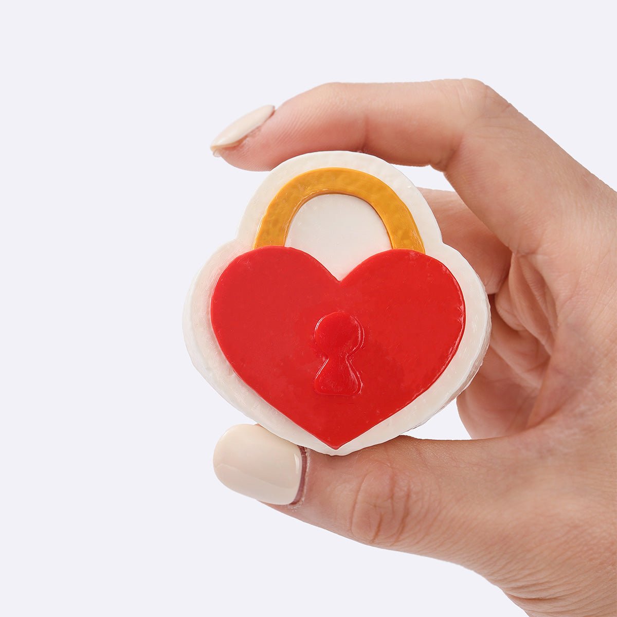 Love Lock - Image 4
