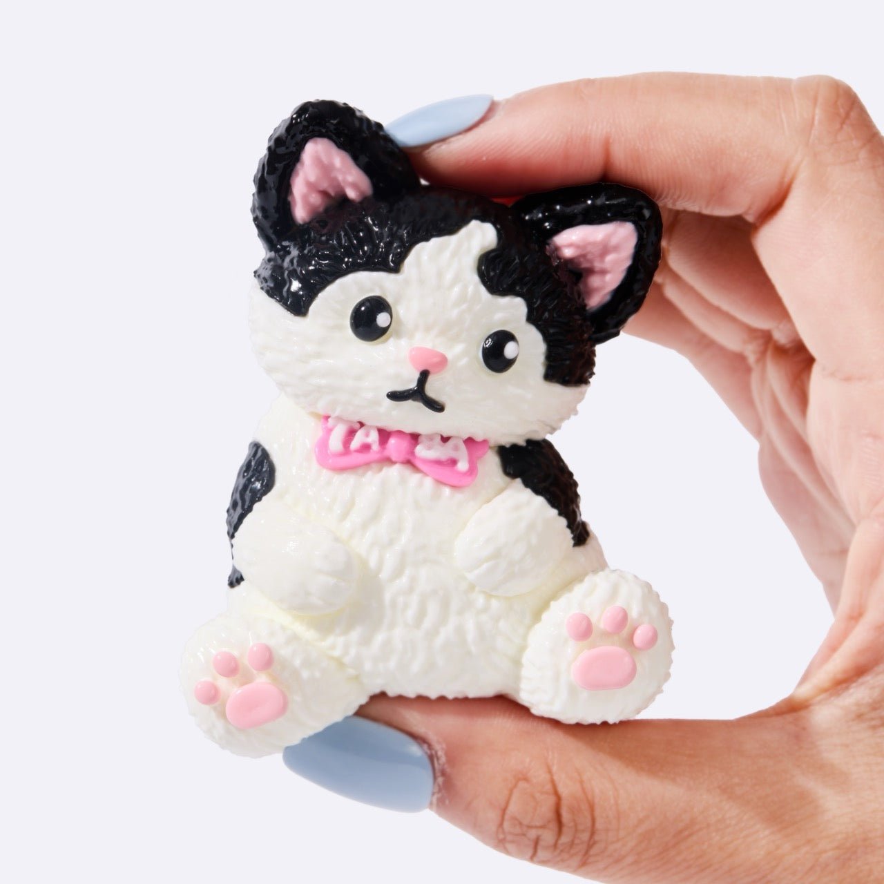 Tuxedo Cat - Image 4